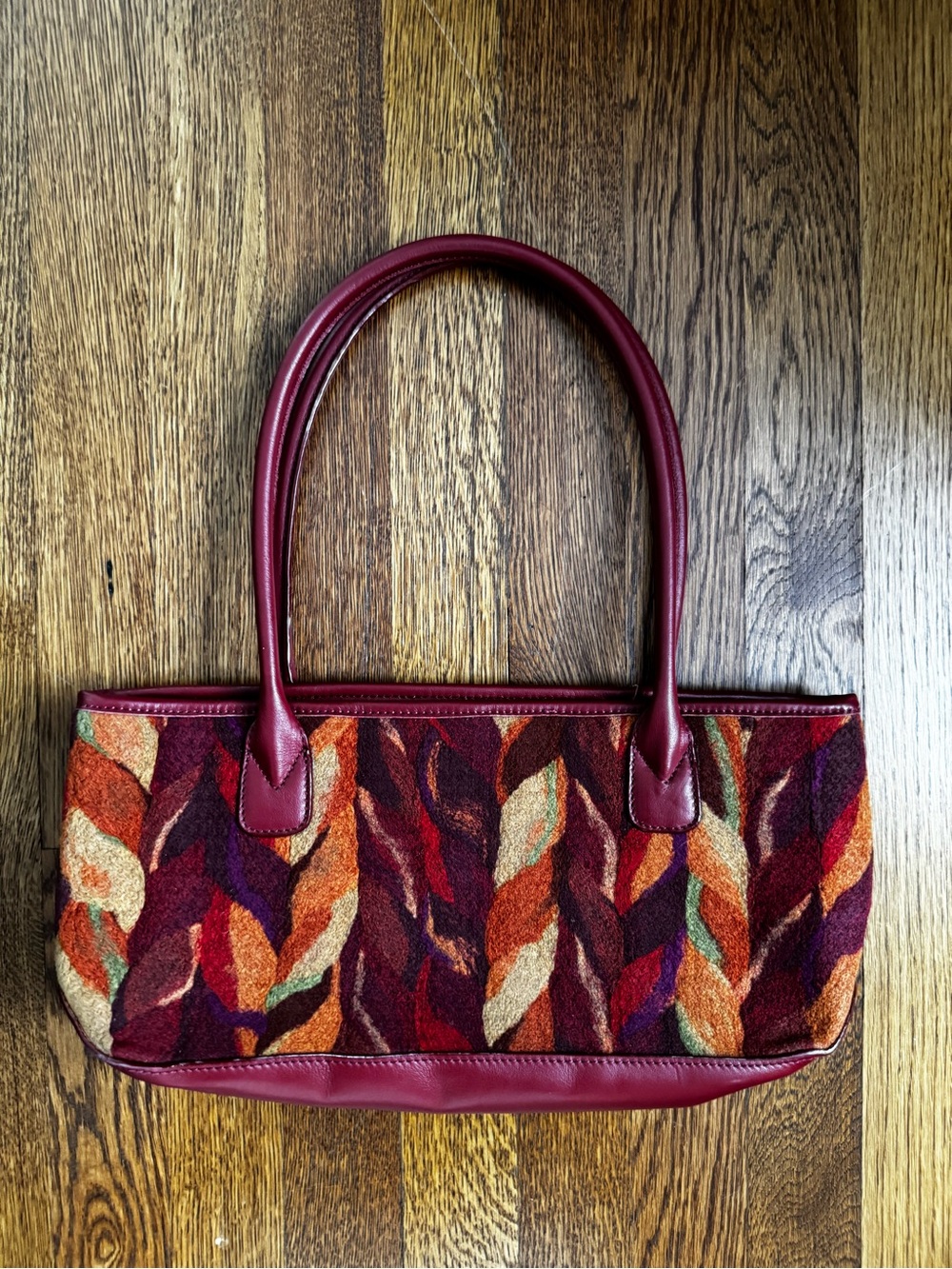 Women’s Burgundy Multicolor Leaf-Pattern Tote Bag